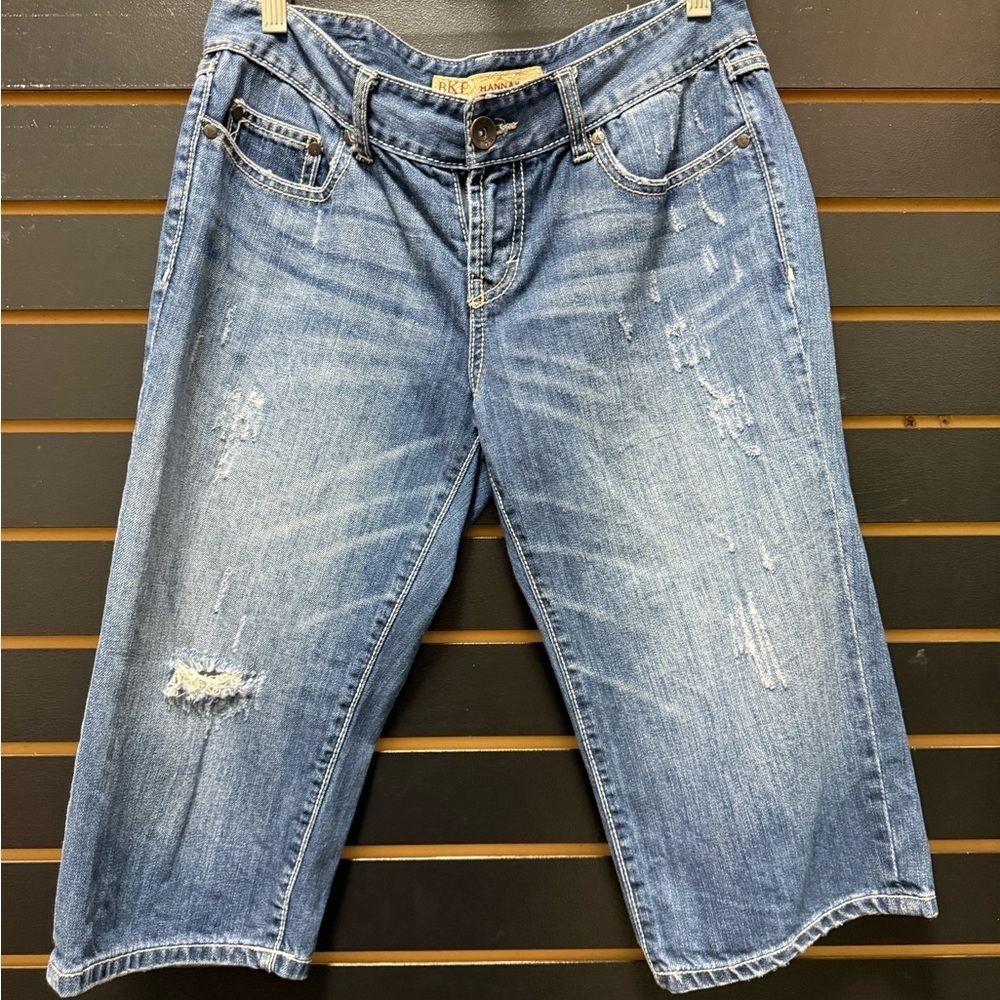 BKE Hannah Distressed Denim Bermuda Shorts Size 29 Mid Rise